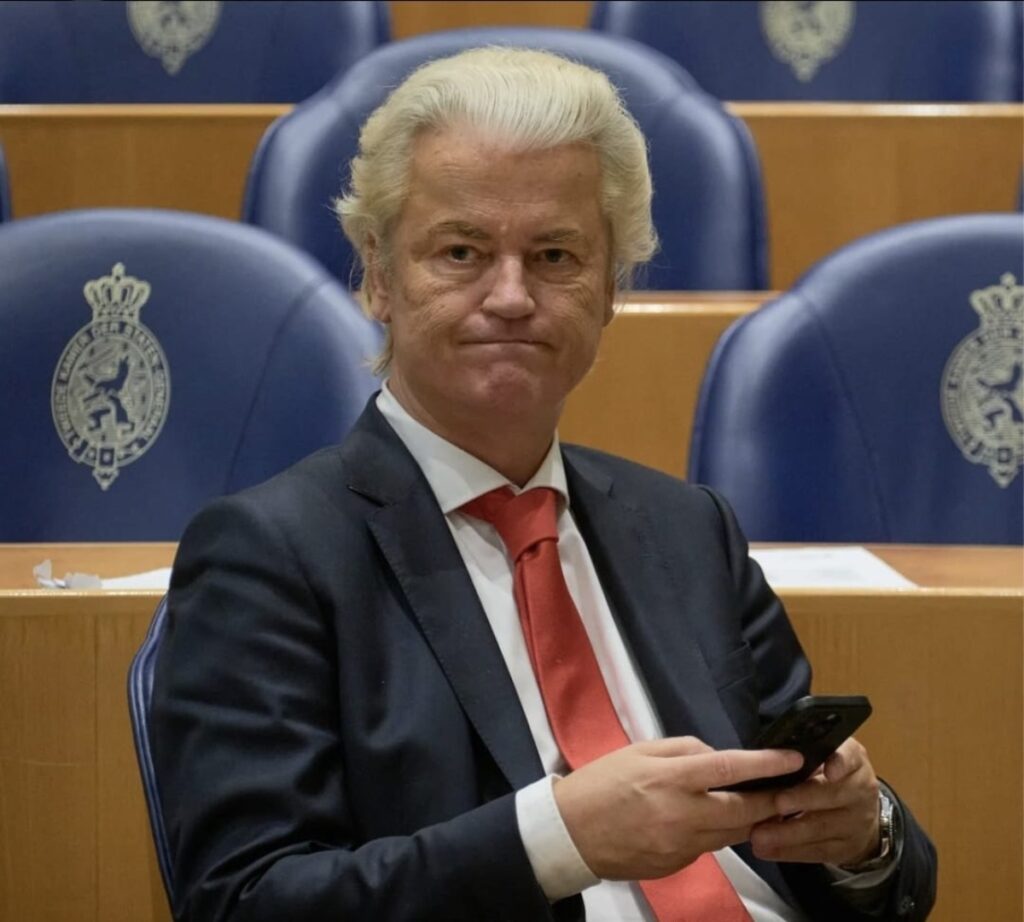 WhatsApp Image 2025 10 31 at 170200 - Vrouwen Zaakjes WhatsApp Image 2025 10 31 at 170200